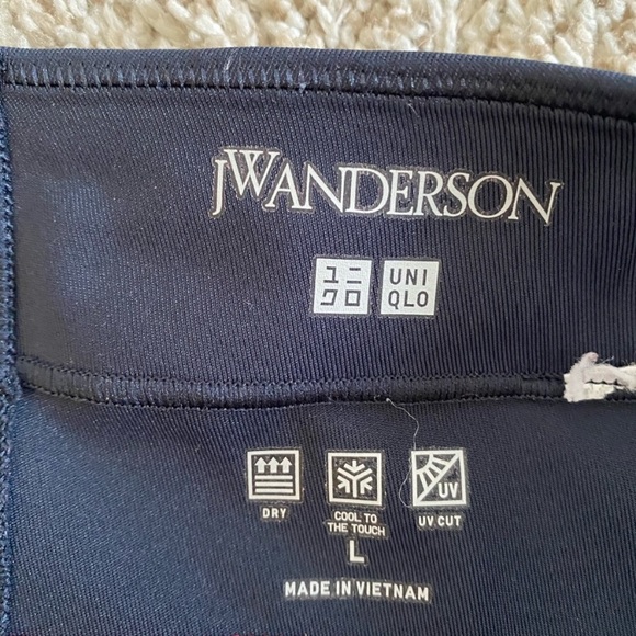 Uniqlo JW Anderson Airism Leggings - Picture 5 of 5
